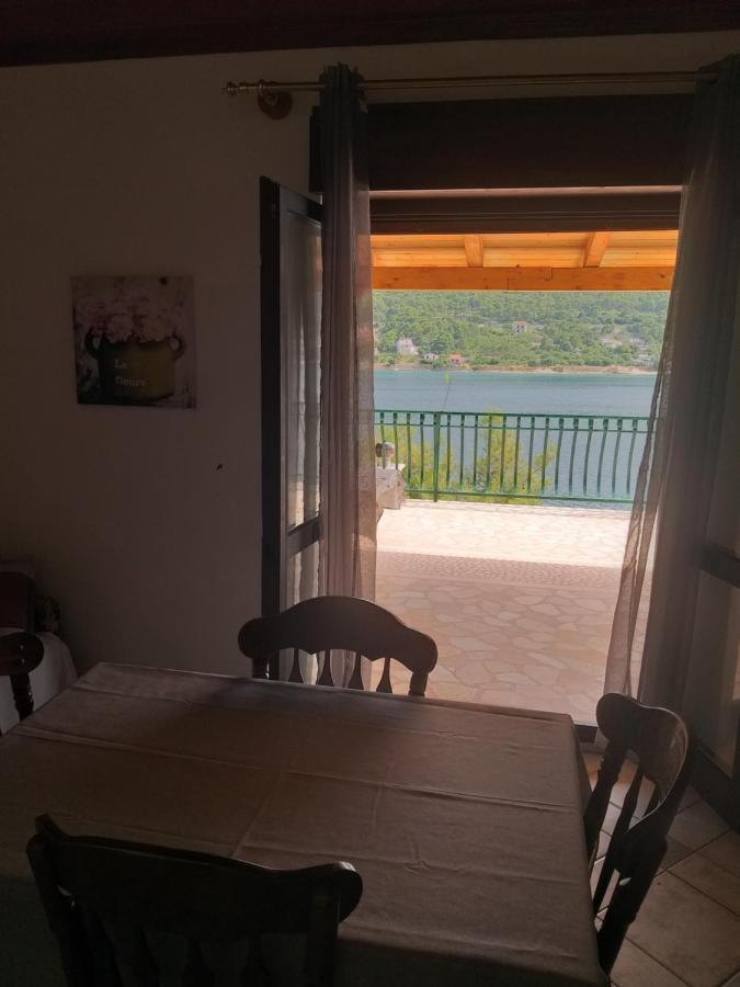 Апартаменты Direkt Na Moru - Bungalov Шибеник Экстерьер фото